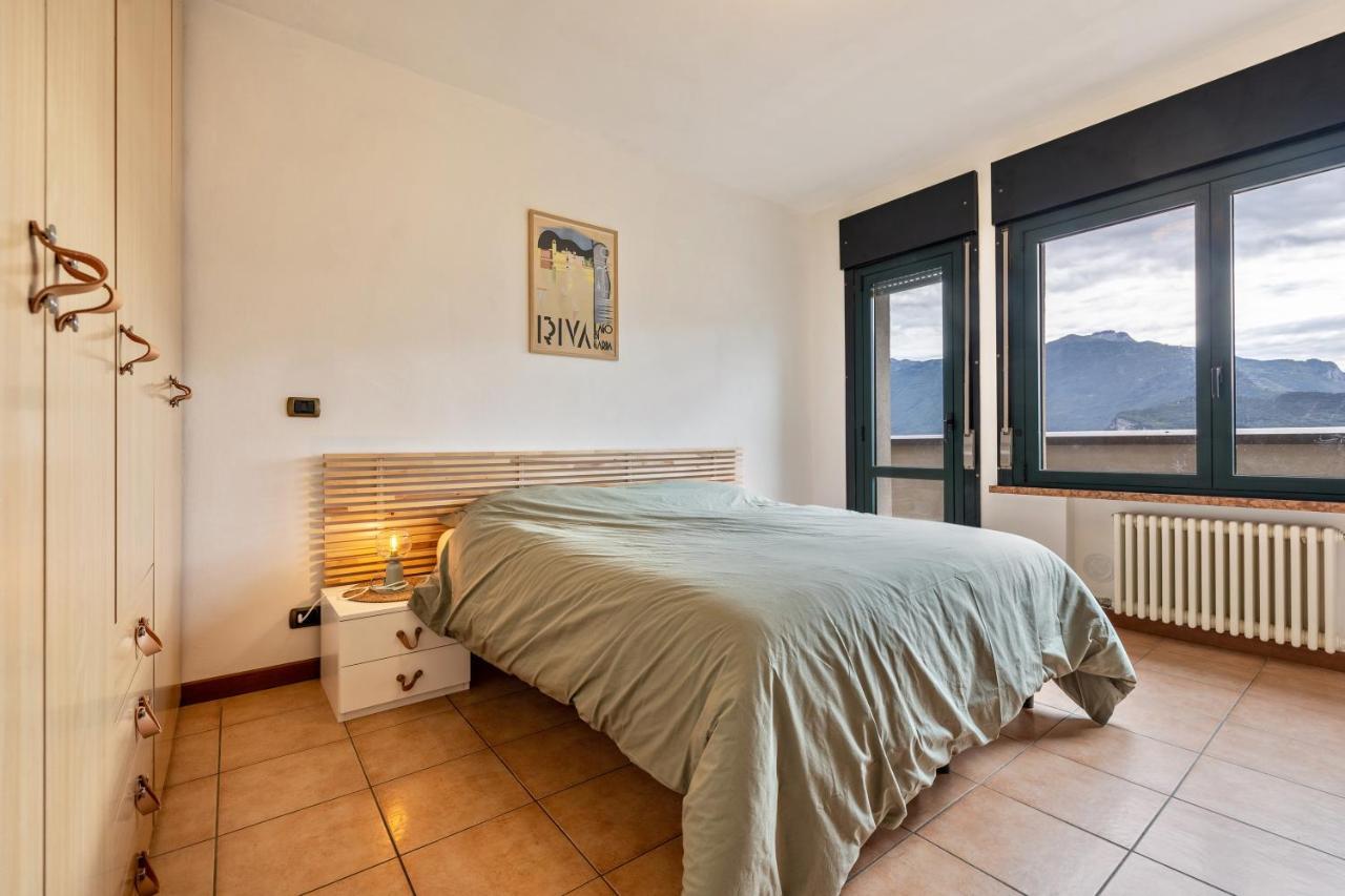 La Terrazza Di Vincent Sul Garda Apartment ริวาเดลการ์ดา ภายนอก รูปภาพ